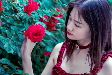 何立峰出席第三届中国国际供应链促进博览会开幕式指出 中国将做全球产业链供应链互利共赢的推动者